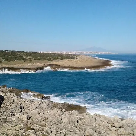 Punta Milocca Sleeps 2 Wifi T764405 Apartment