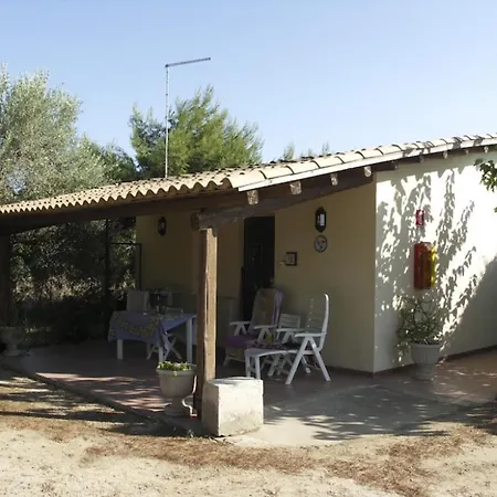 Punta Milocca Sleeps 2 Wifi T764405 Terrauzza